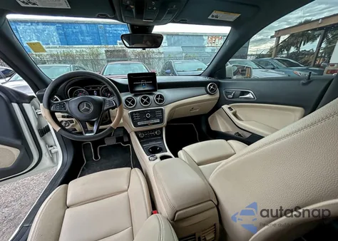 2018 Mercedes-Benz Cla 250 z USA, uszkodzony, nr VIN WDDSJ4EB6JN533472